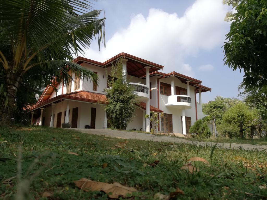 Golden Beach Rest Hotel Tangalle Luaran gambar